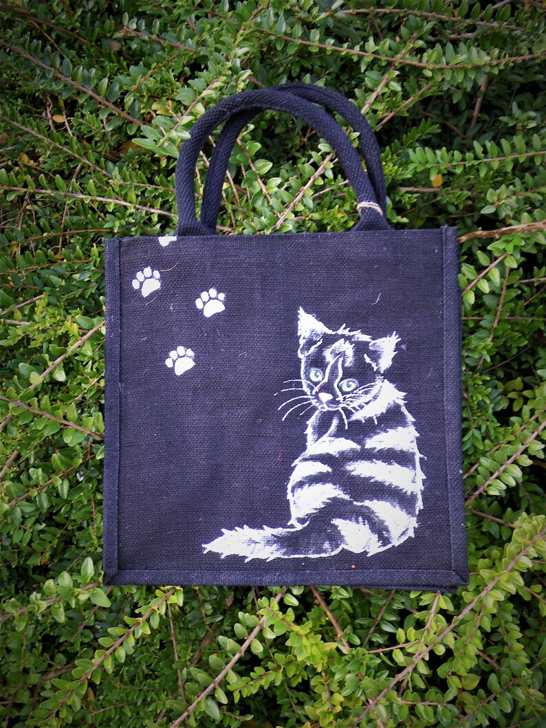 Black jute tote bag with hand-painted cute cat on the front medium resistant bag practical shopping bag