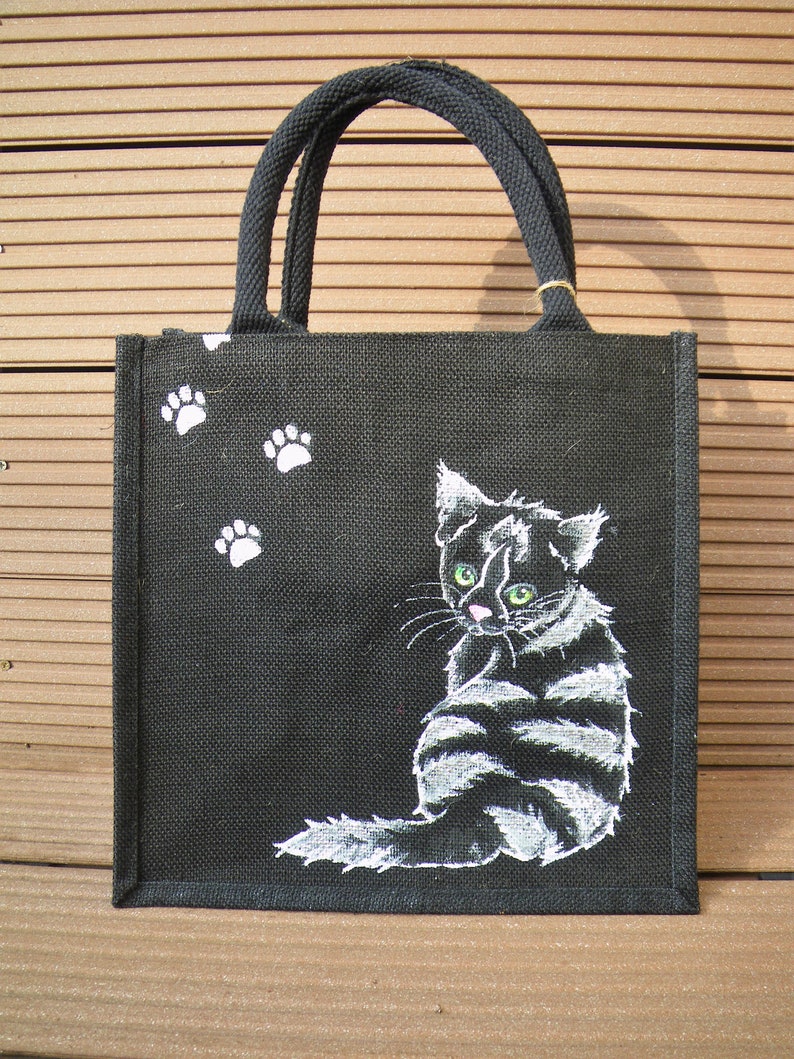 Black jute tote bag with hand-painted cute cat on the front medium resistant bag practical shopping bag
