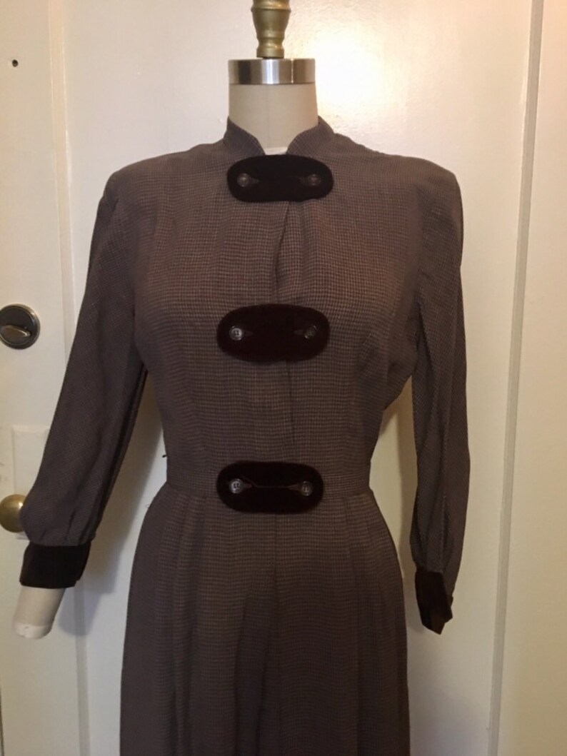 1940's Brown check gabardine velvet autumn day dress long sleeve wiggle image 5