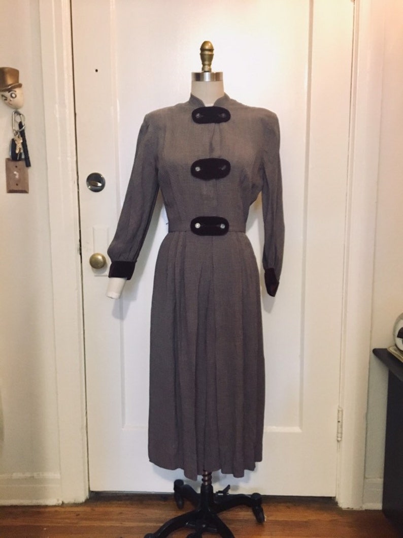 1940's Brown check gabardine velvet autumn day dress long sleeve wiggle image 2