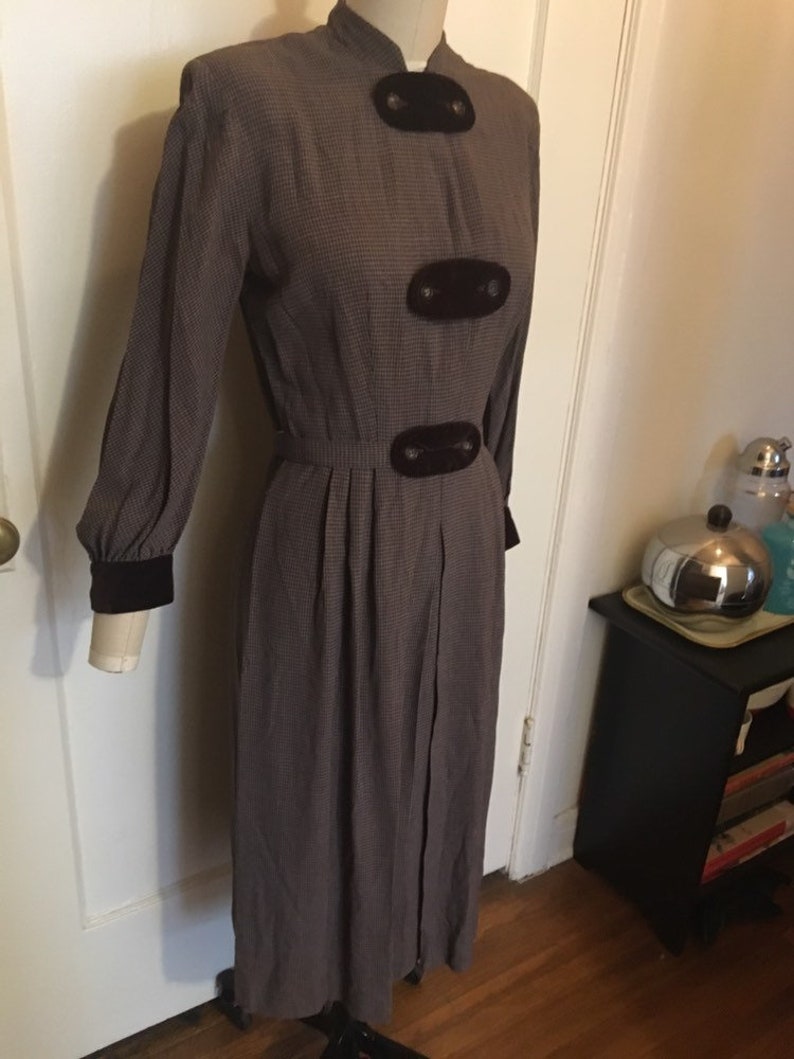 1940's Brown check gabardine velvet autumn day dress long sleeve wiggle image 3