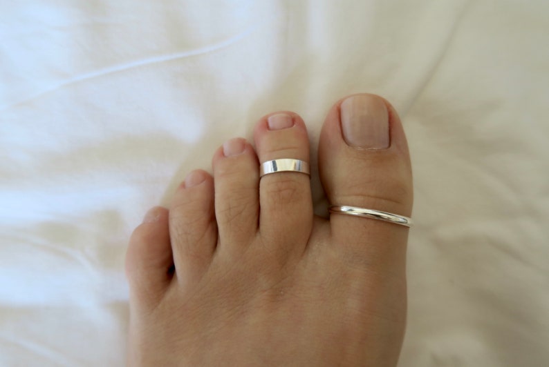 Toe Rings Set, Big Toe Ring with Wide Ring, Silver 925 image 3