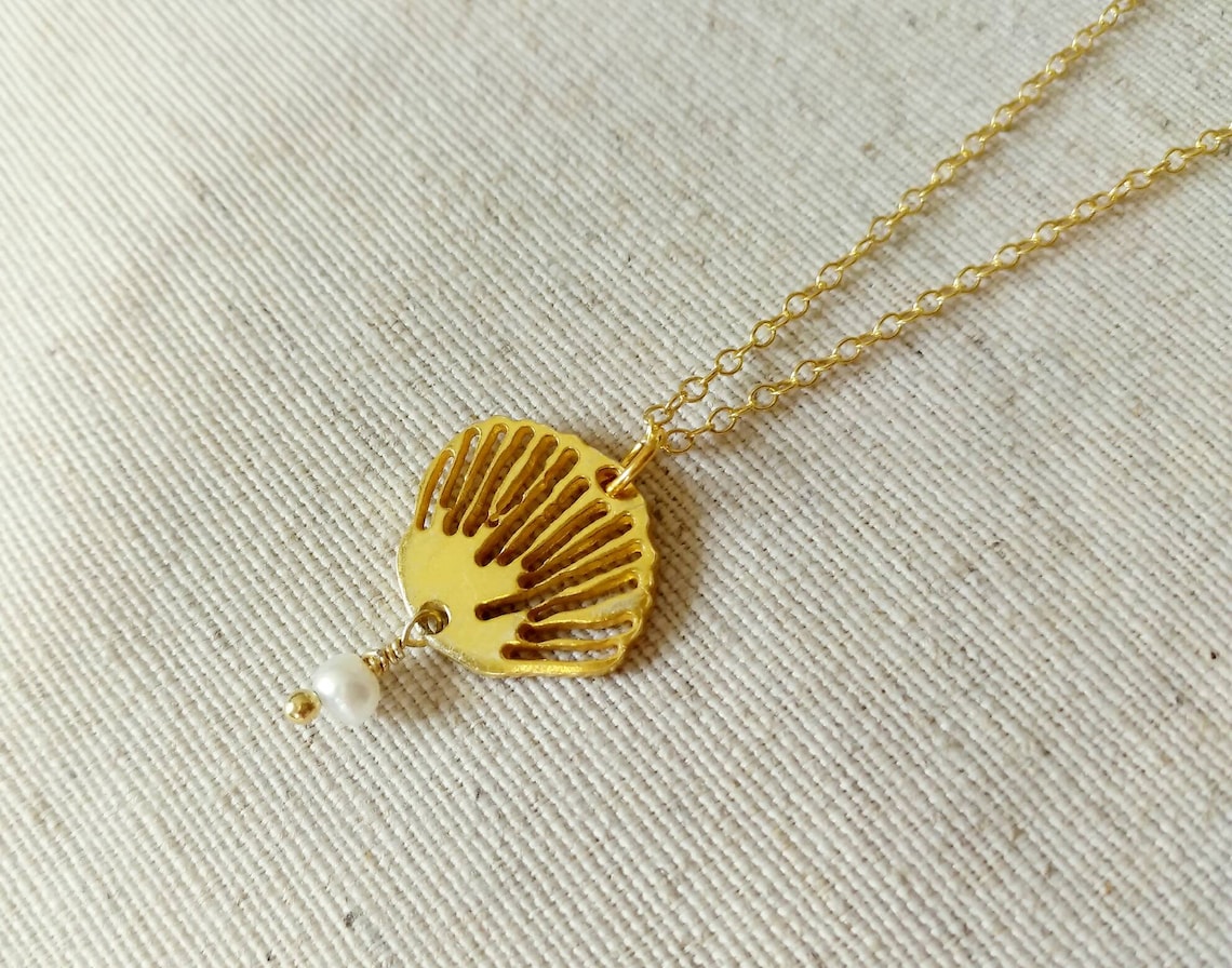 Gold Oyster Shell Necklace With Pearl Seashell Charm Pendant Etsy