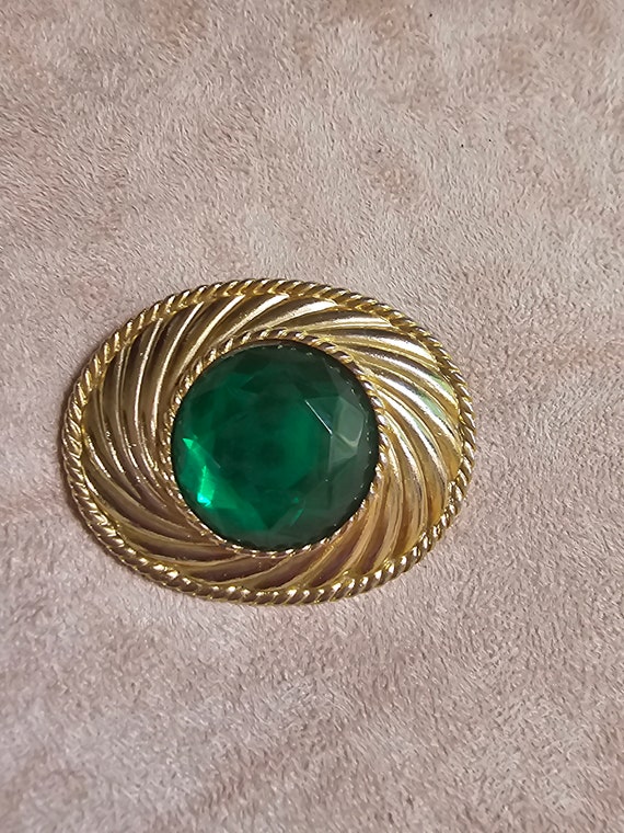 Vintage Ungaro Paris emerald green stone brooch
