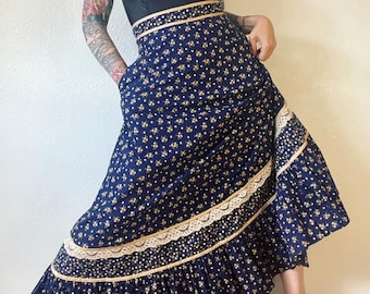 Deadstock Vintage 1970’s Gunne Sax, Jessica’s Gunnies maxi skirt navy floral with side pocket’s, champagne satin ribbon and lace trim ruffle