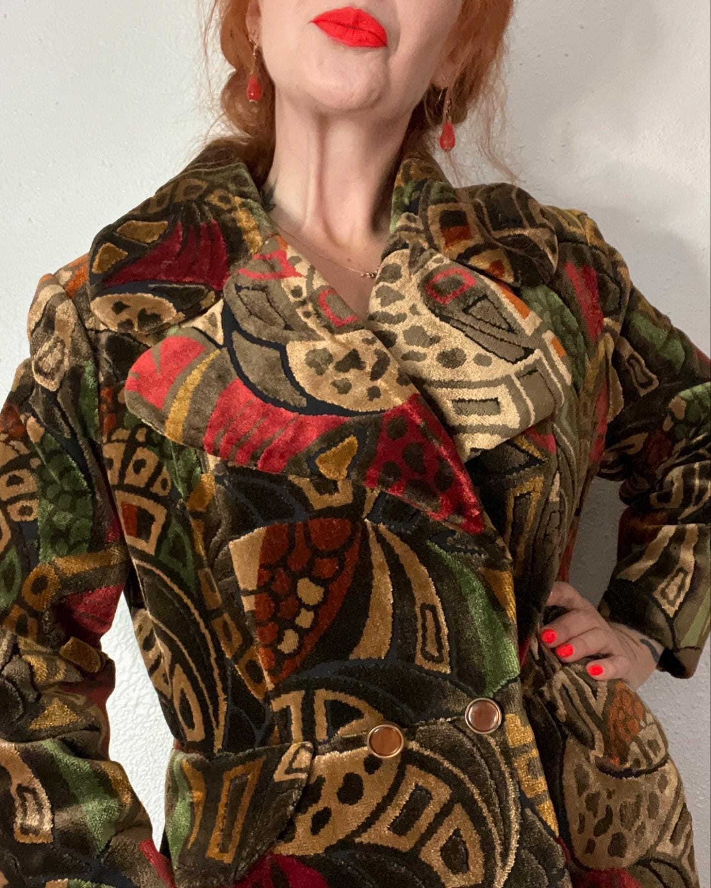 Rare Vintage 1960's Abstract Velvet Tapestry Coat in Rich Rare Vintage 1960's Abstract Velvet Tapestry Coat in Rich