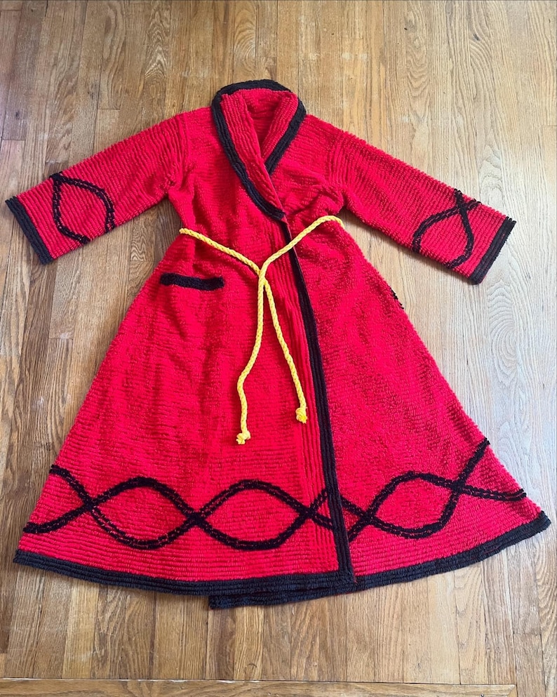 Jade Robe With Pockets Vintage 1940’s Red Chenille Robe With Black Trimmings & Vibrant Peacock ...