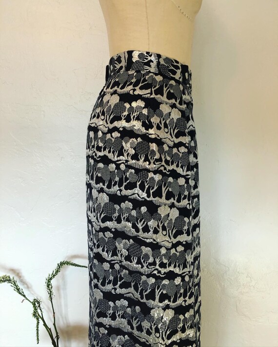 Stunning and whimsical 1960’s metallic tree scape… - image 6