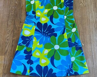 Vintage 1970's Large Scale Flower Power Mini Dress in Shades Vintage 1970's Large Scale Flower Power Mini Dress in Shades