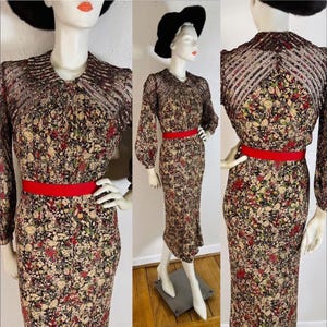Antique/Vintage 1930’s autumnal floral silk plisse dress with the best rich gingerbread sheer netting details, wide collar, bishop sleeves
