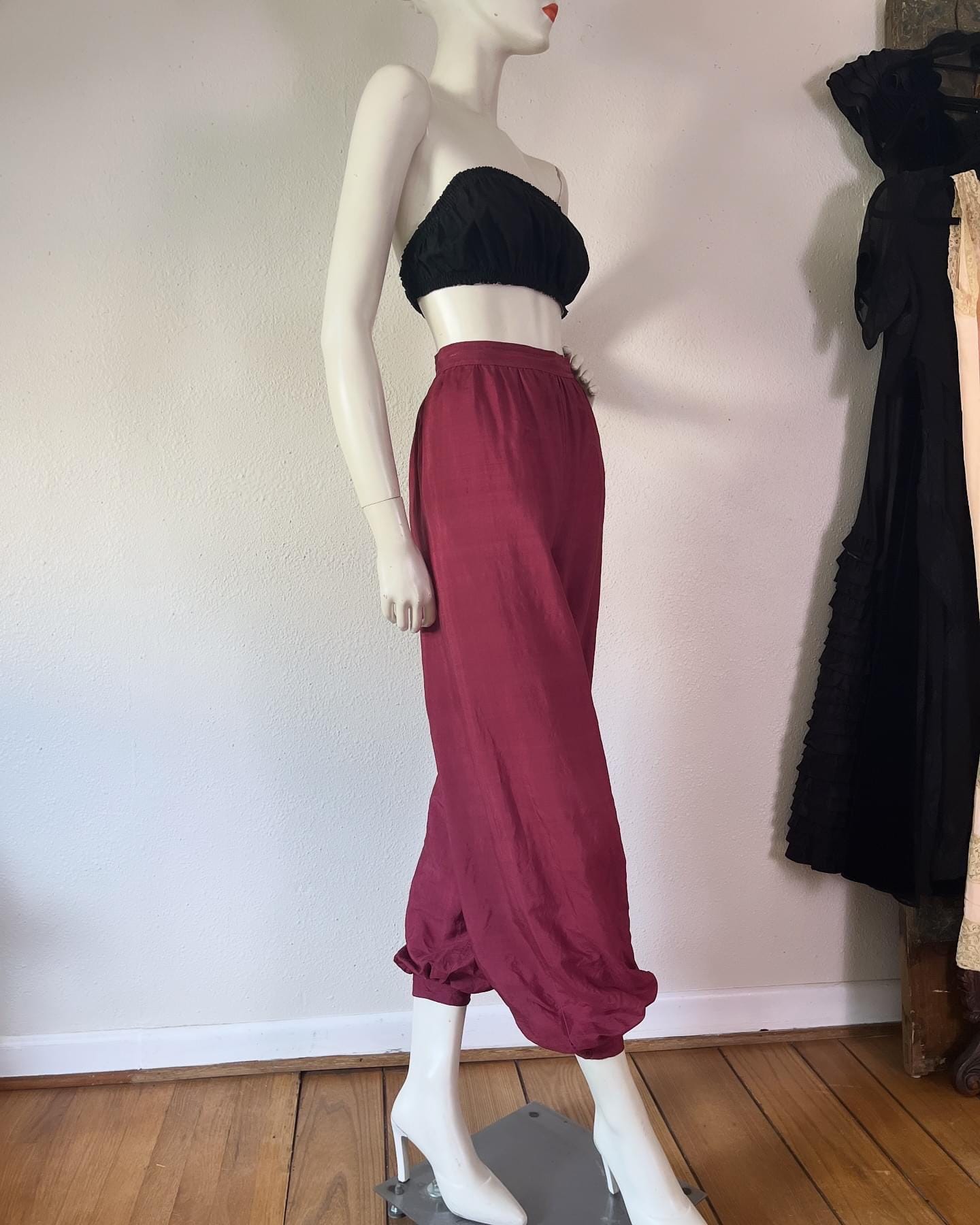 Vintage 1960's Sangria Silk Dupioni Balloon Pants/harem Vintage 1960's Sangria Silk Dupioni Balloon Pants/harem