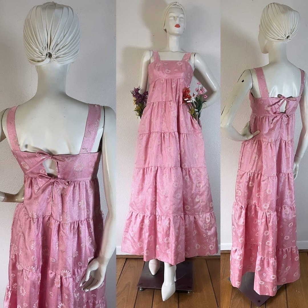 Vintage 1970's Shimmering Pink Organza + Flocked Daisy