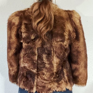 Vintage 1940’s/1950’s shades of caramel cropped paneled shearling jacket with vertical panels bound by grosgrain, front welt pockets and the image 7