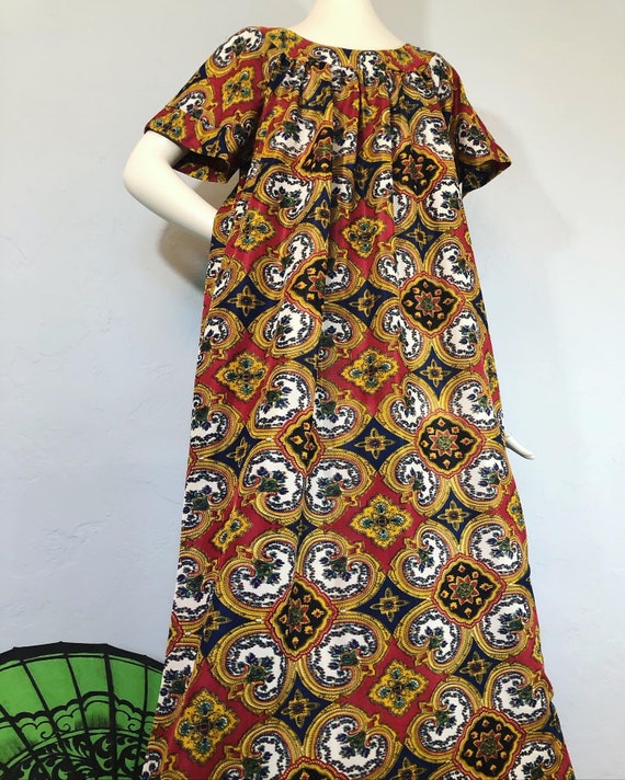Vintage 1970’s baroque print tricot caftan / muumu