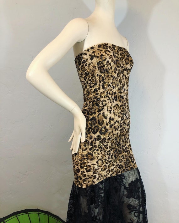 Vintage 1980’s / 1990’s slinky knit gold metallic