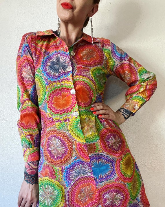 Vintage 1960’s electric psychedelic Melty rainbow… - image 7