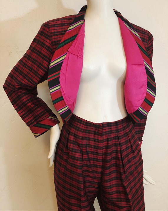 Vintage 1980’s 100% silk contrast plaid suit by Su