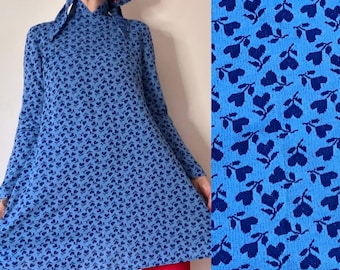 Vintage 1970’s blue novelty floral heart intarsia knit mini mod dress with coordinating scarf