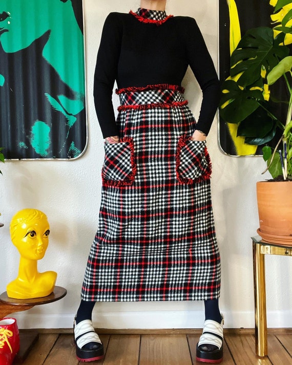 Crazy fun Vintage 1960’s black, white & red plaid 