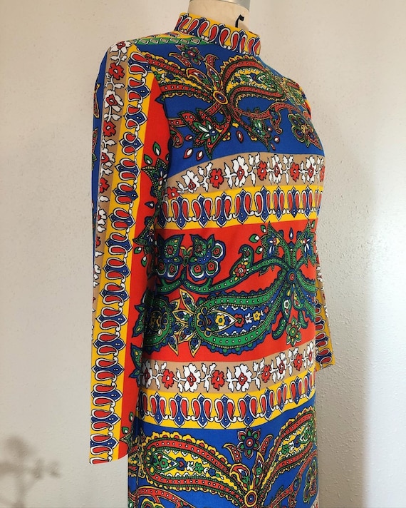 Vintage 1960’s psychedelic paisley double knit moc