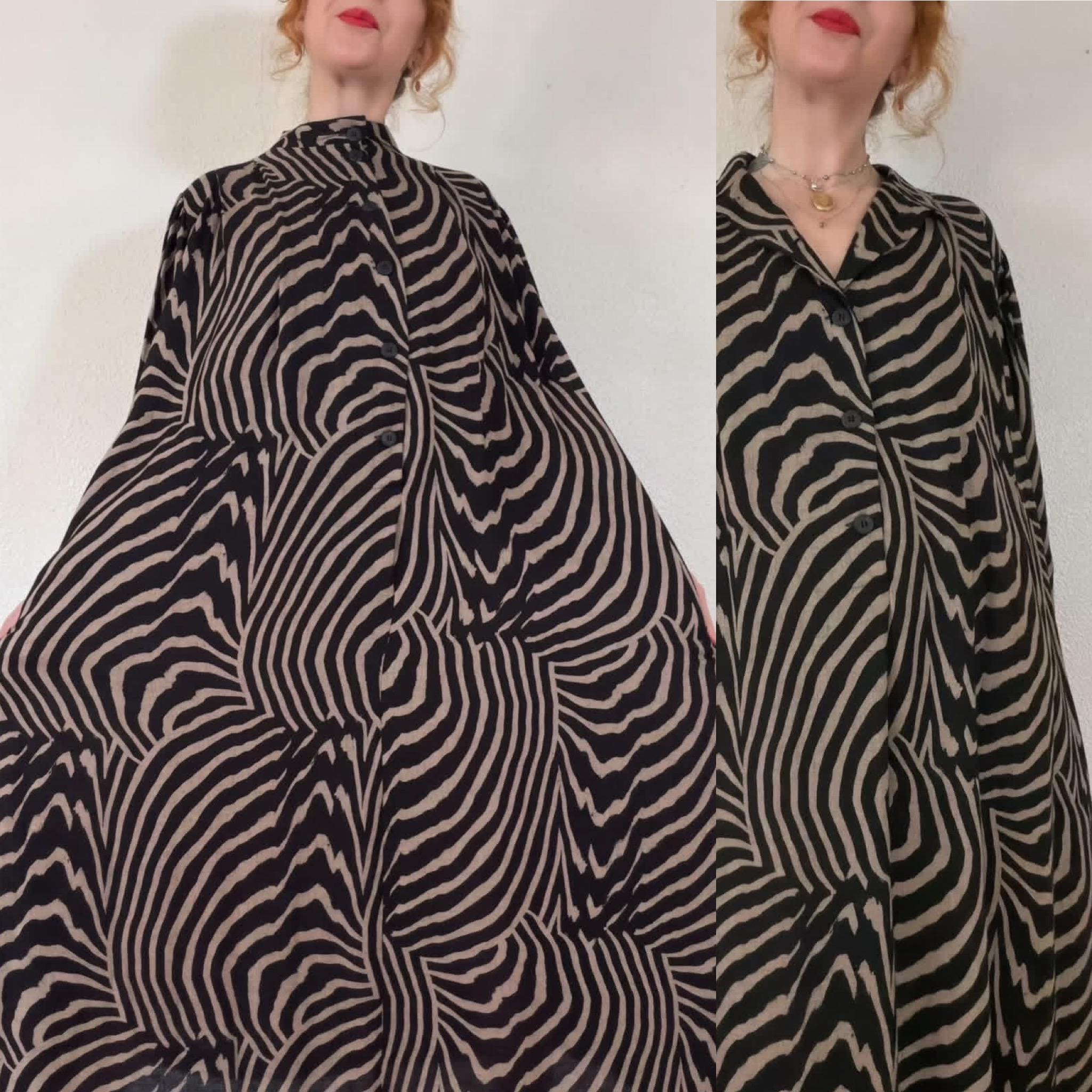 Vintage 1980's Marimekko Opart Zebra-like Bold Black & Clay Tent