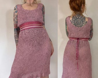 Vintage 1950’s rosey lavender ribbon knit dress with wide double scoop scalloped neckline & curve hugging wiggle silhouette
