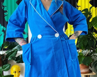 Vintage 1940’s Saybury bright turquoise blue fine wale corduroy dressing gown with big white marblized buttons, contrast piping, gathered wa