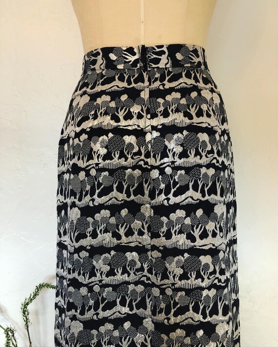 Stunning and whimsical 1960’s metallic tree scape… - image 8