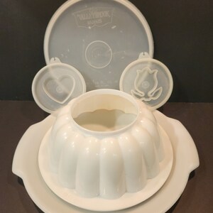 Vintage Tupperware Jello Mold with 2 Different Designs ~ Heart ~ Tulip ~ Tupperware Jel n Serve