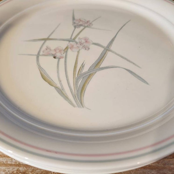 Vintage Corelle Spring Pond Plates ~ Sold in Sets ~ Choose 10" Dinner or 8.5" Salad Plates ~ Corner Stone by Corning