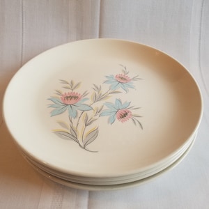 Set of 4 Fairlane by Steubenville Pottery Co. Oven Proof 10&quot; Dinner Plates with Pink and Blue Flower Design ~ Mid Century ~ Ovenware
