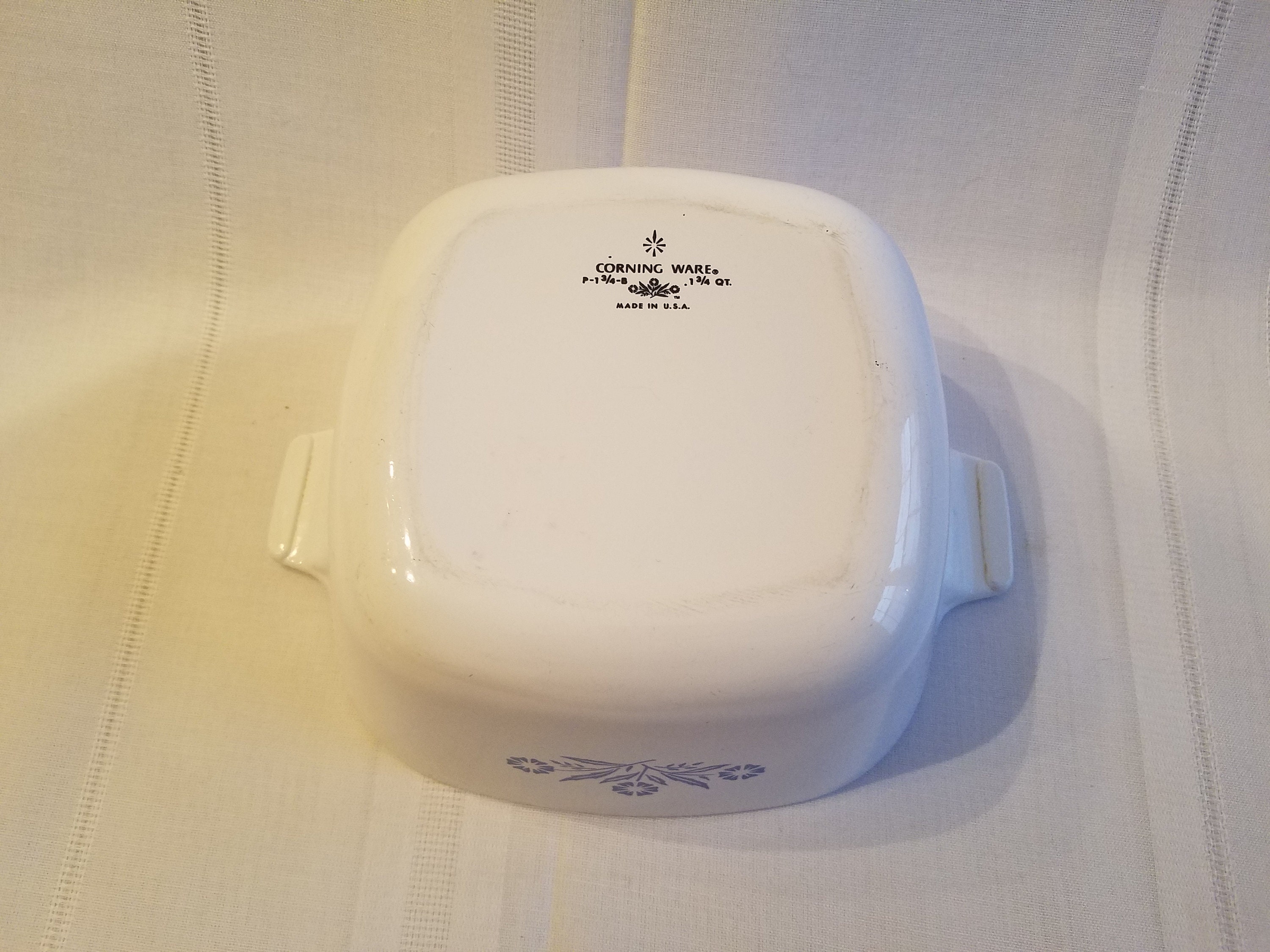 Vintage Corning Ware Blue Cornflower Casserole: 1.75 Quart