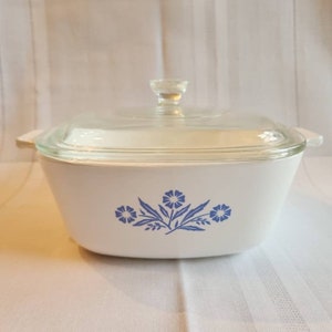 Vintage Corning Ware Blue Cornflower 1 1/2 Quart Pyroceram Casserole Dish with P-7-C Glass Lid ~ Corningware   P-1-B