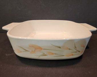 Vintage Corning Ware 1 Liter Casserole Dish: Pyroceram Pastel