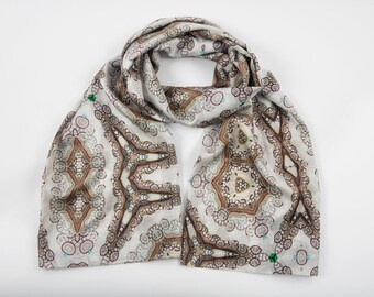 Afroklectic Beauty Scarf- Braun ivory grün - Damen Seidenschal- Handgezeichneter Druck- Tragbare Kunst- Designer- Digital gedruckt- Luxus