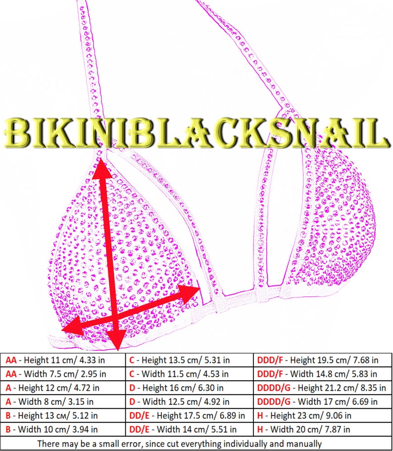 Pu&ograve; includere: Un grafico che mostra le diverse taglie di top bikini con misure in pollici e centimetri. Il grafico include le seguenti taglie: AA, A, B, C, D, DD/E, DDD/F, DDDD/G e H. C'&egrave; una nota in fondo che dice "Potrebbe esserci un piccolo errore, poich&eacute; tutto &egrave; stato tagliato individualmente e manualmente."