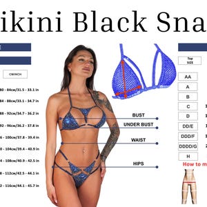 Op de afbeelding: Een maattabel voor bikini tops en bottoms. De tabel toont de overeenkomstige maten in inches en centimeters voor verschillende maten. De tabel bevat ook een diagram dat laat zien hoe je je heupen correct moet meten.