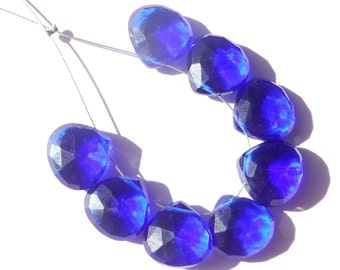 Perles de saphir bleu, perles de Briolette, perles de quartz facetées, Briolette de coeur de Saphhire, pierre précieuse de quartz, briolette de coeur à facettes bleus de saphir