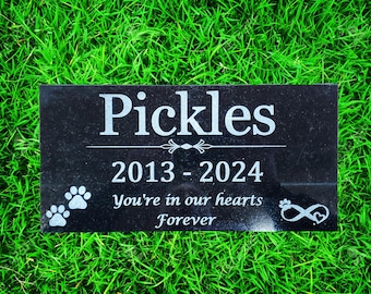 Custom Granite Pet Memorial Grave Marker: Personalized Headstone for Dogs, Cats, and Beloved Pets t1