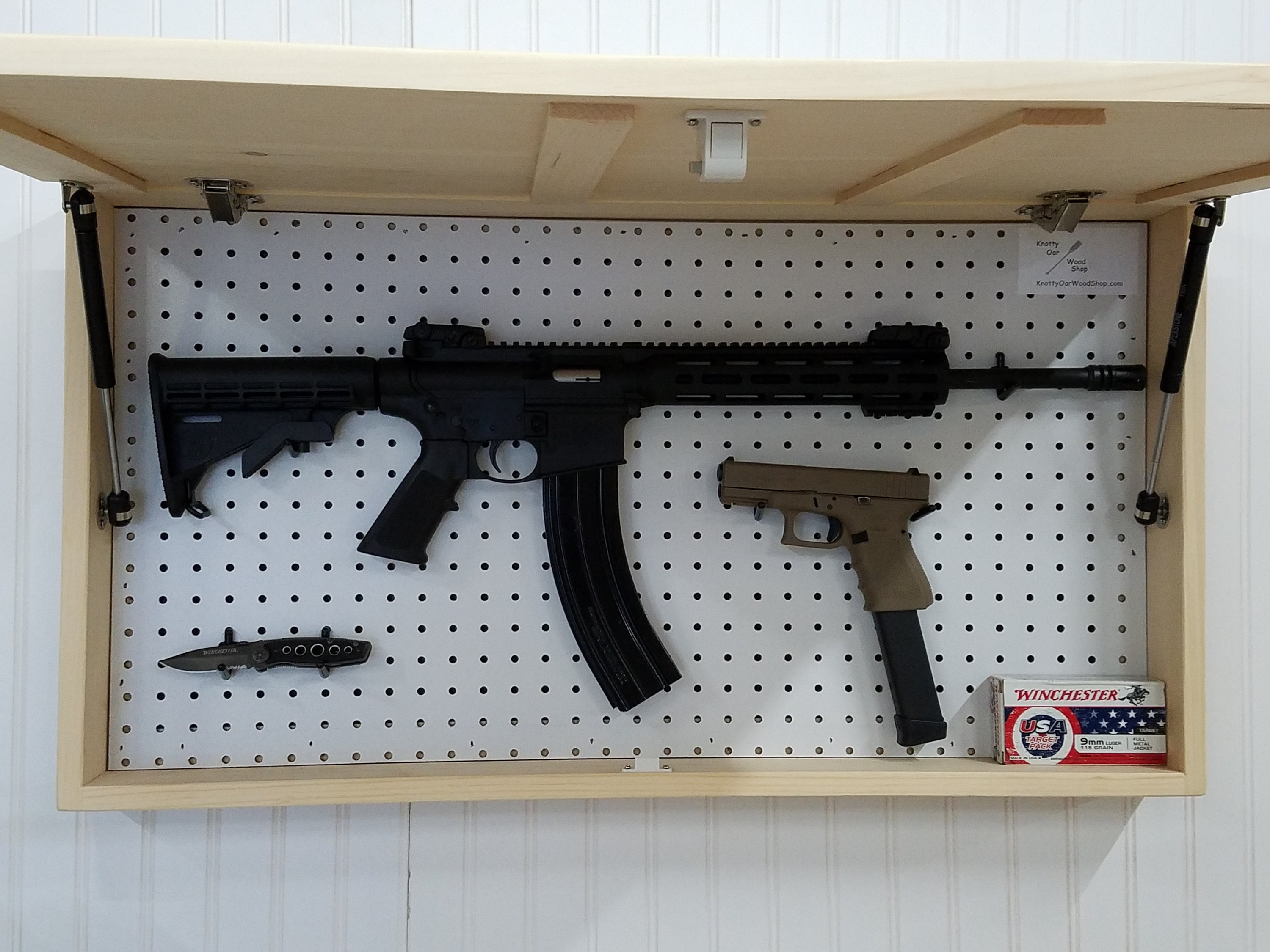 Unstained American Flag Gun Concealment , Lockable Discreet