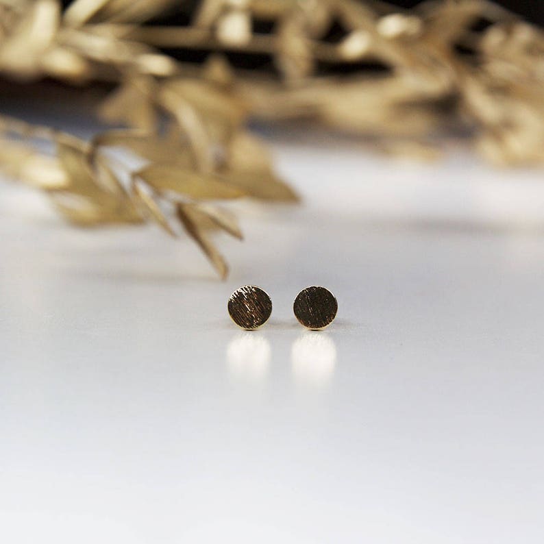 Classical Round Stud Earrings Simple Scratched Effect
