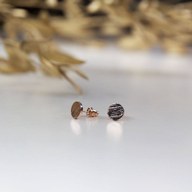 Classical Round Stud Earrings Simple Scratched Effect