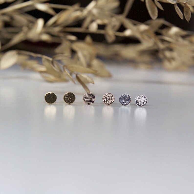 Classical Round Stud Earrings Simple Scratched Effect