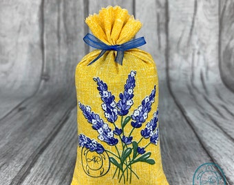 medium lavender sachet, dried lavender, lavender pattern scented sachet, party favour, product of Provence