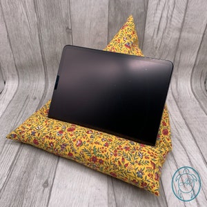 Reading pillow with floral pattern, floral tablet pillow, floral bookend, gift idea, product of Provence image 3