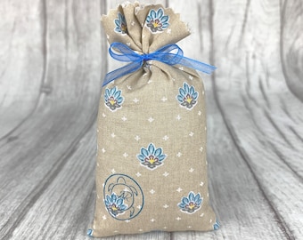 scented lavender sachet, small scented sachet, small gift idea, product of Provence