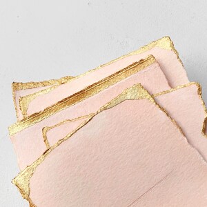 Wedding Place Cards, Name Cards Wedding, Place Cards Wedding, Wedding Name Cards, Name Place Cards, Pink and Gold Wedding, Tented Place Card