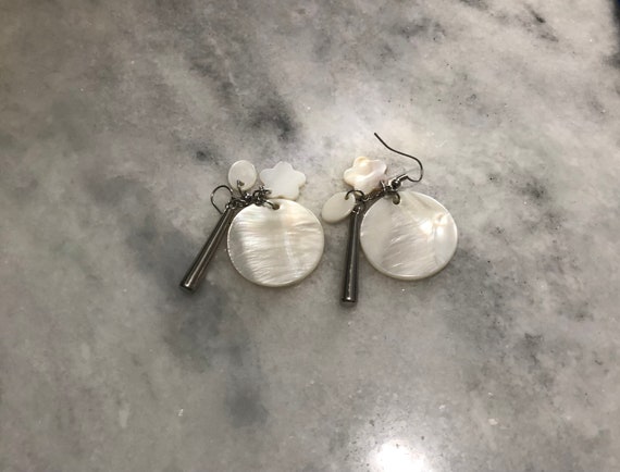 Vintage Mother of Pearl Drop Earrings with Flower… - image 2