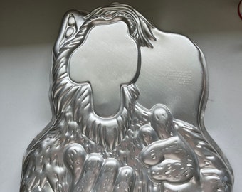 Vintage Alf Cake pan, nostalgic from the TV show!