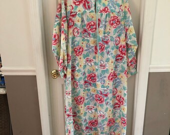 Vintage Private Property Floral Housecoat Robe Size L Made In USA - new